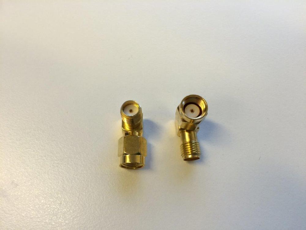 SMA jack til RP-SMA plug vinkel adapter