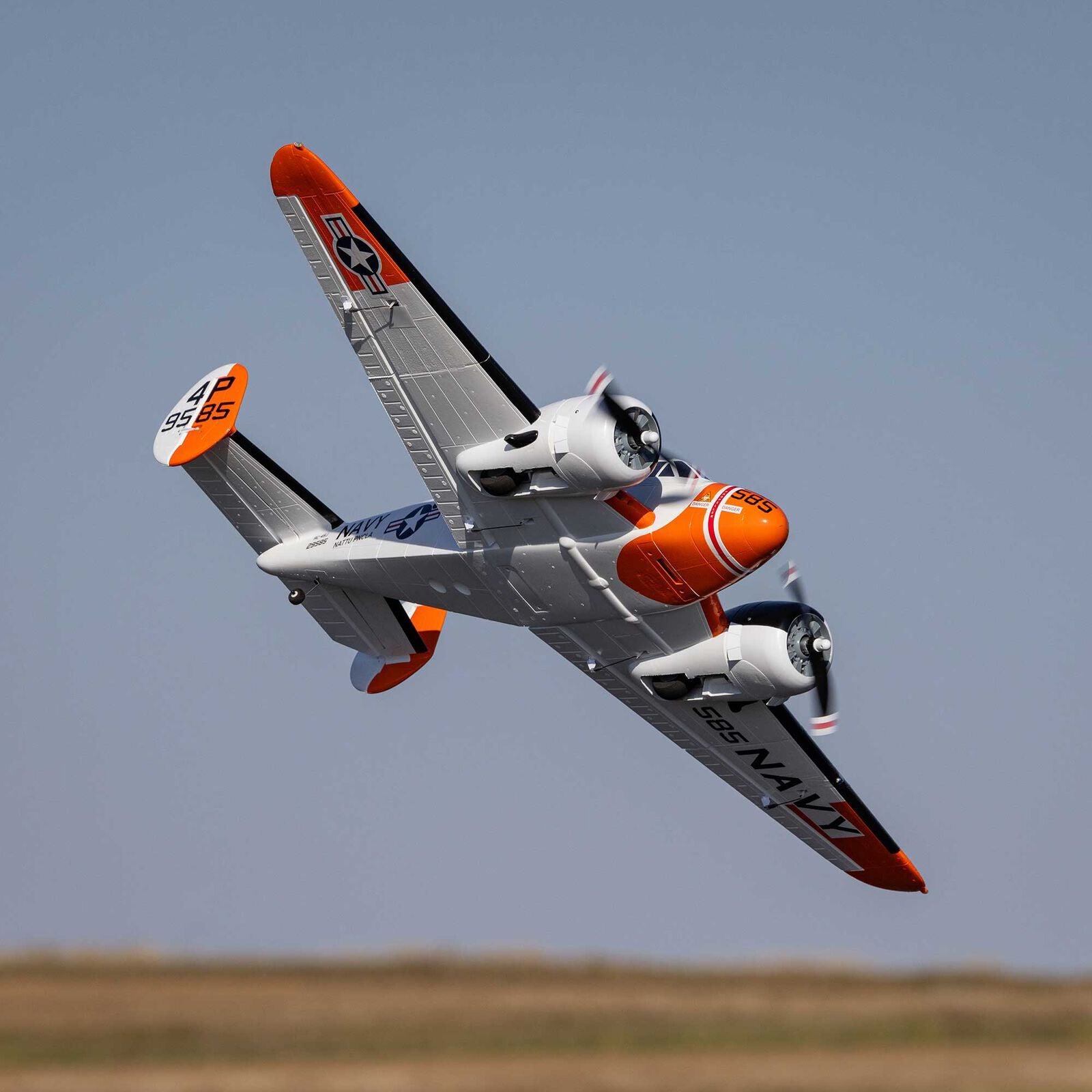 Beechcraft D18/RC-45J 1.5m PNP