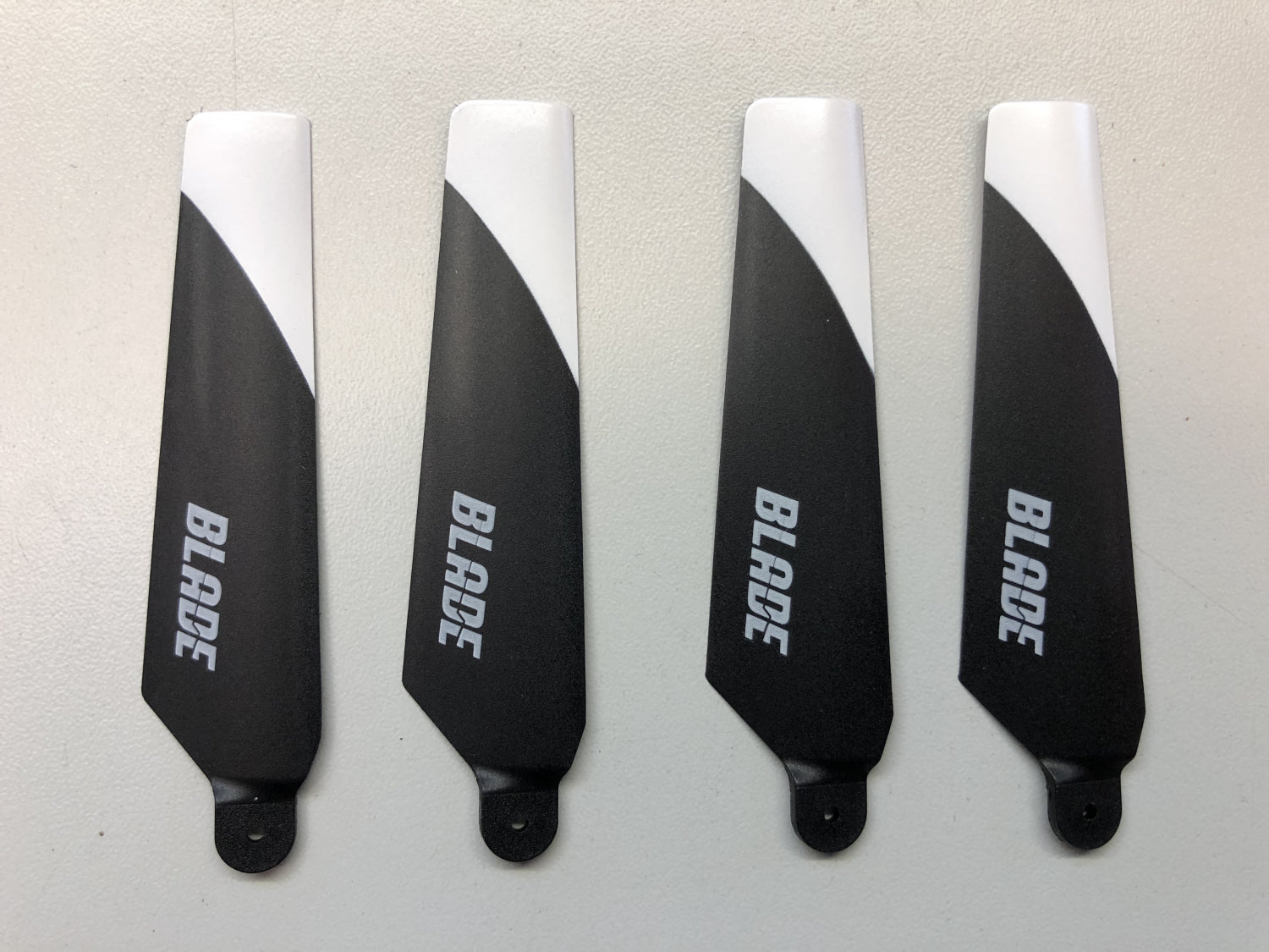 Rotorblade til Blade 70 S helikopter, 2 sæt.